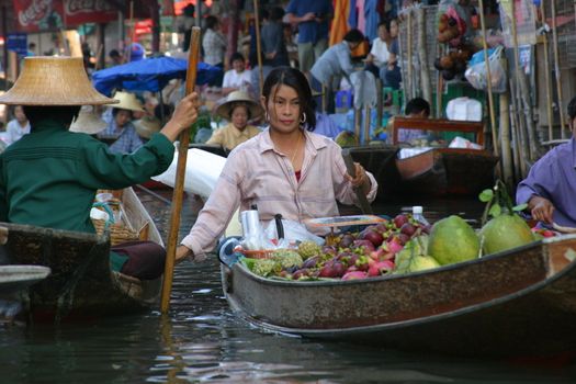 Damnoen Saduak Floating market in Thailand