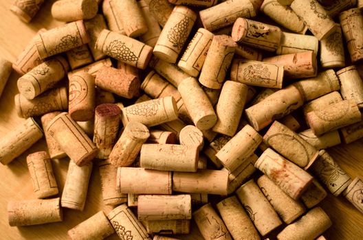 wine corks heap