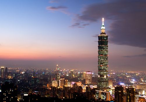 taipei 101, the tallest building in Taiwan
