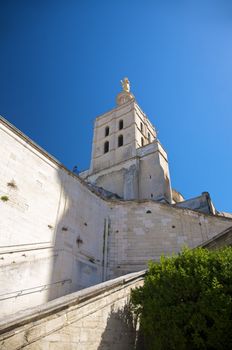 stairs to avignon cathedral