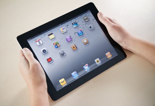 Showing Apple iPad2 Homepage
