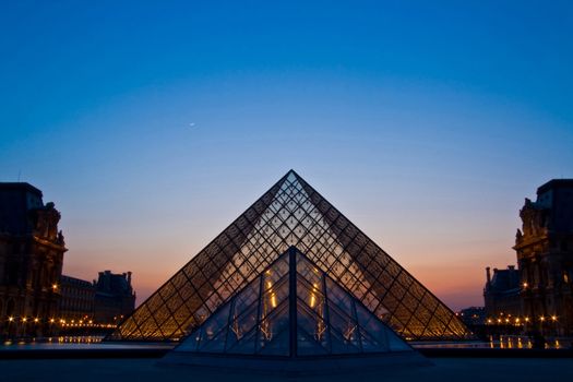 Louvre pyramid Museum