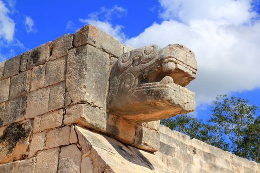 Chichen Itza snake Mayan ruins Mexico Yucatan