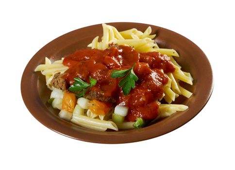  pasta with tomato beef sauce