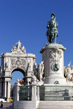 statue and arch