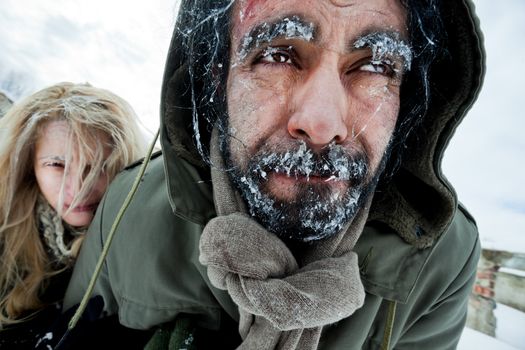 Freezing struggling couple survivers