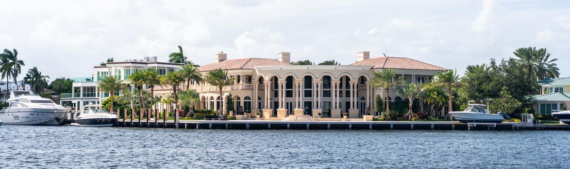 Luxury Waterfront Mansion in Fort Lauderdale