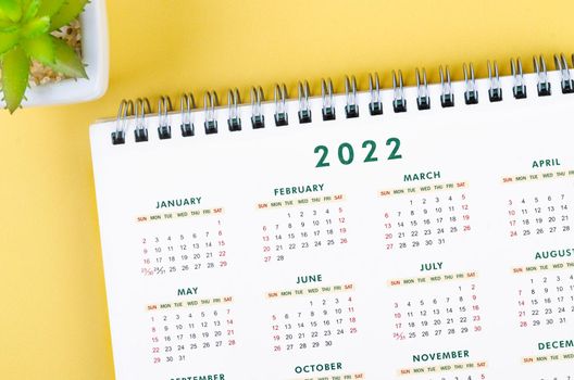 12 months desk calendar 2022.