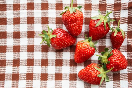fresh strawberry summer fruit vitamins dessert checkered tablecloth