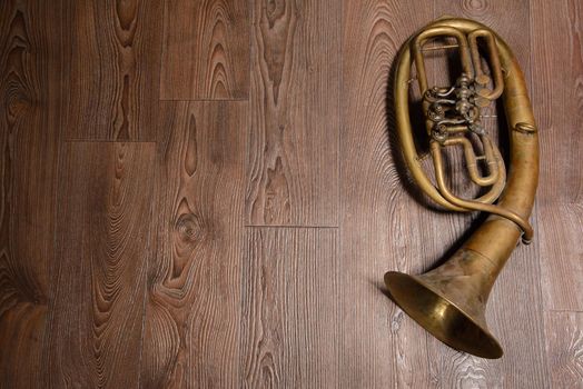 old brass horn 