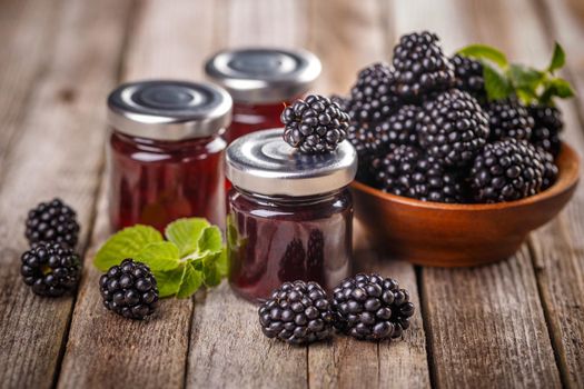 Blackberry fruit and jam 