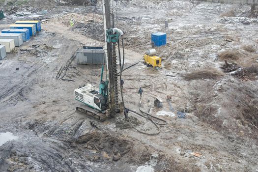 Drilling construction, construction drill into the ground
