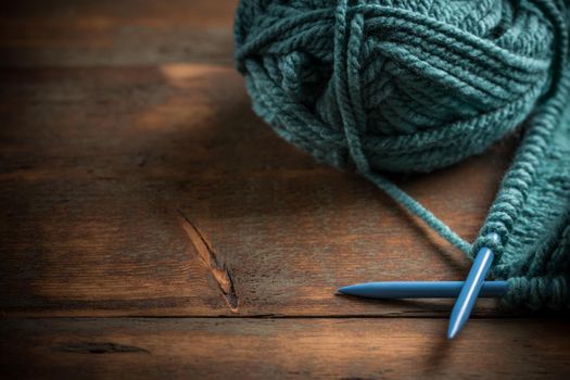 Knitting needles 