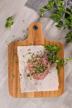 Raw veggie burger with beetroot and white beans