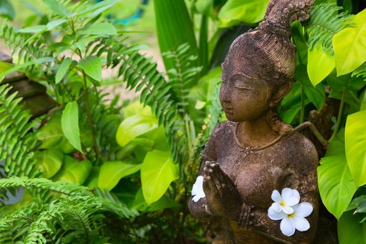 Garden Statue thai