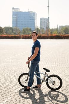 Young urban bmx racer in the city.