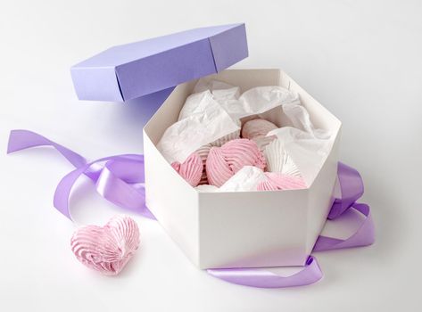 Marshmallow gift box