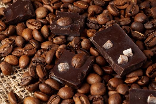 roasted coffee beans with black chocolate