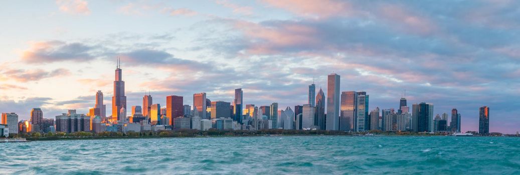 Downtown chicago skyline at sunset