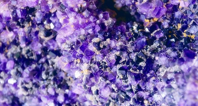 Crystal Stone macro mineral, purple rough amethyst quartz crystals