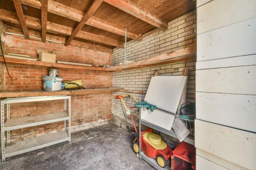 Minimalistic compact garage