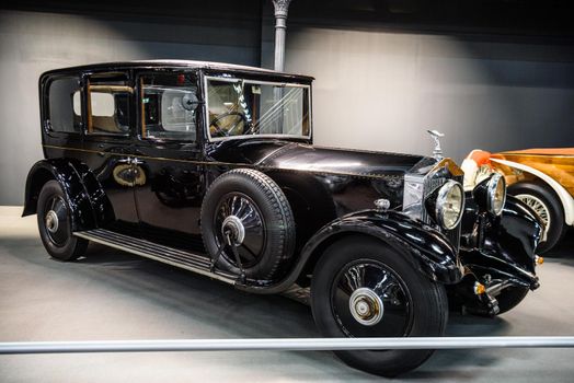 SINSHEIM, GERMANY - MAI 2022: black Rolls-Royce Phantom II 2 1934