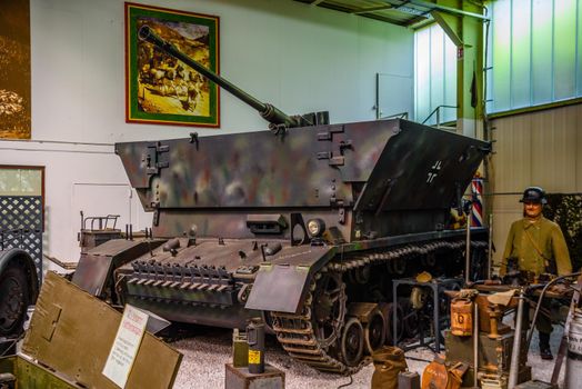 SINSHEIM, GERMANY - MAI 2022: Flak auf Fahrgestell Panzerkampfwagen IV Sd.Kfz. 161 3 Moebelwagen