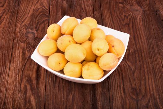 Apricots in a bowl