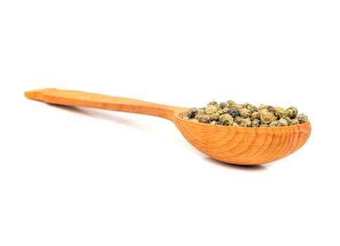 Green pepper peas in spoon