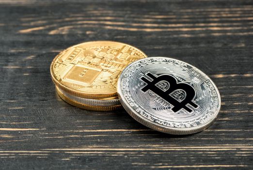 Gold and silver coin bitcoin