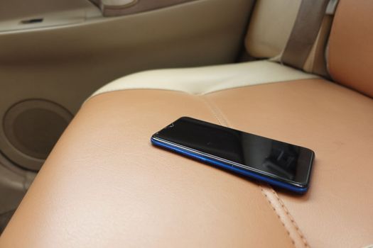 forget smartphone on car sit, lost smart phone 
