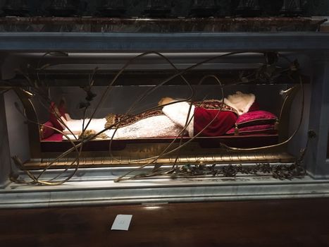 Dead pope laying in the vatican city of rome italy