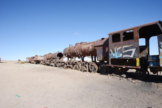 train graveyard in bolivia
