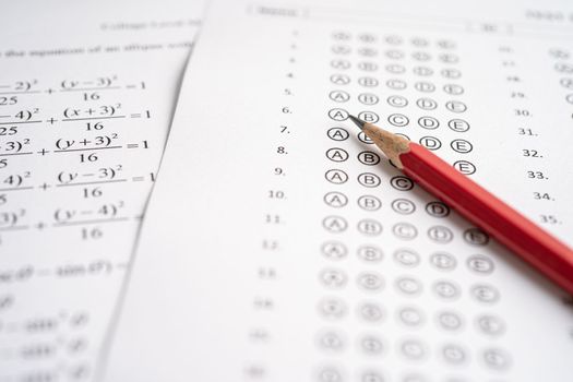 Answer sheets with Pencil drawing fill to select choice, education concept