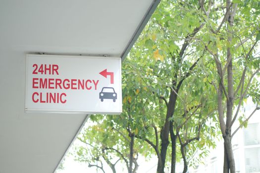 24 hours hospital and emergency sign.