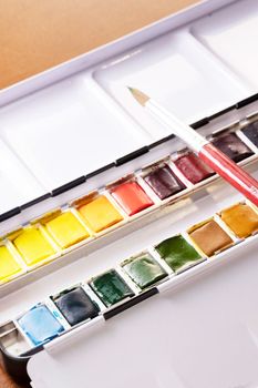 Watercolor Tin with Pans