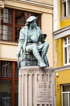 Klemens Janicki statue