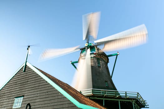 motion of an old windmill