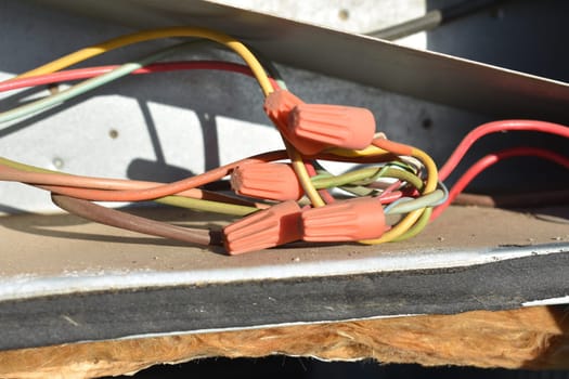 Wire Nuts in Air Conditioner with Thermostat Wires