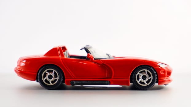 Scale model of a red Dodge Viper car