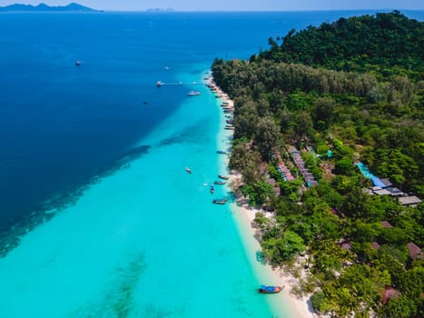 Koh Kradan Island with a white tropical beach and turqouse colored ocean