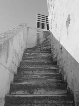 line,handrail,stairs,black,white,monochrome,wall,architecture,cement,photography