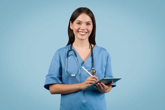 Smiling nurse with tablet, tech-friendly vibe