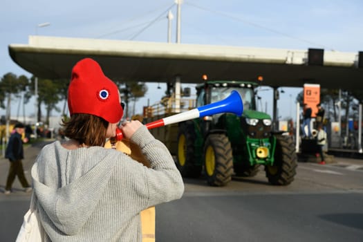 France, Bordeaux, 29 January 2024, Farmers' demonstration, blockade of the Langon toll plaza and snail mail operation on the A62 motorway