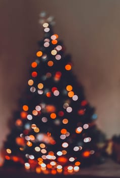 Beautiful bokeh of a decorated Christmas tree