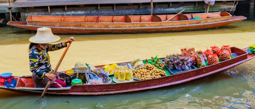 Damnoen Saduak Floating Market, Thailand