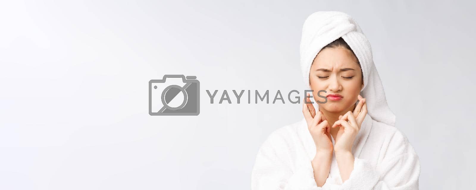Young woman who be troubled with healthy problem. beauty and healthcare concept