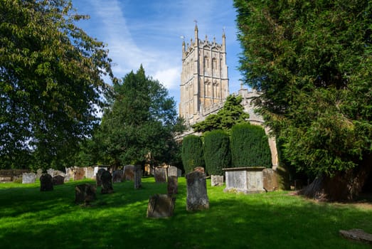 Church and graveyard in Chipping Campden