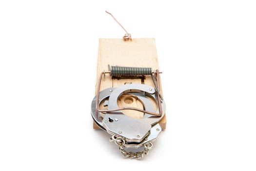 Handcuffs at a mousetrap