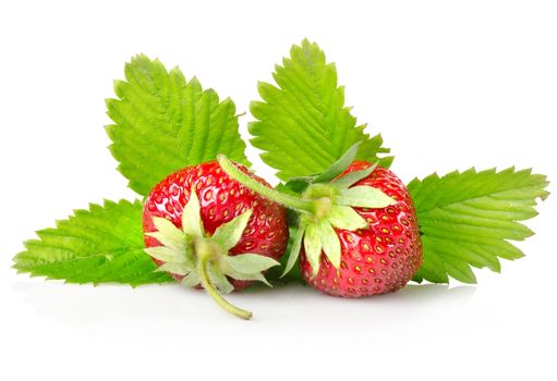 Ripe strawberries with leaves